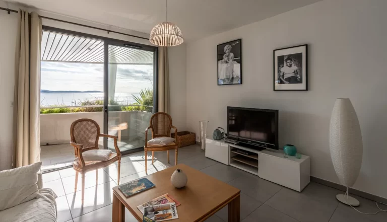 Bd Stephanopoli de Comene - Résidence les Cyclades, , Ajaccio,  Corse du sud 20090 France